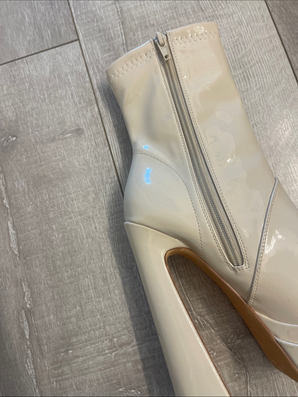 Chunky Platform Ankle Boots in Cream Size 6- worn once! - Picture 3 of 4